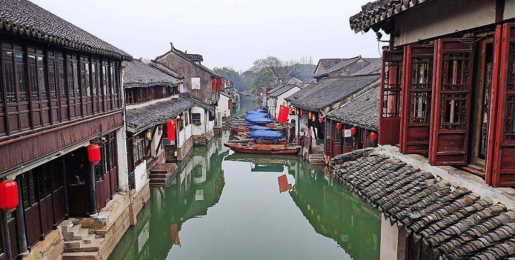 小蓝球向上跳